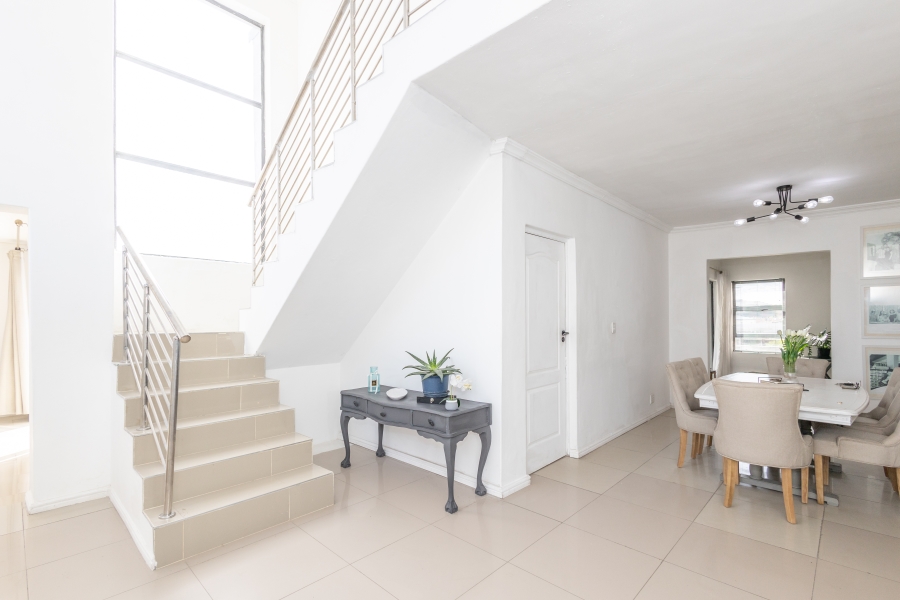 6 Bedroom Property for Sale in Haasendal Western Cape